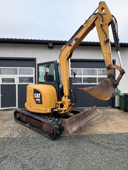 Miniescavator cat caterpilar 5 tone