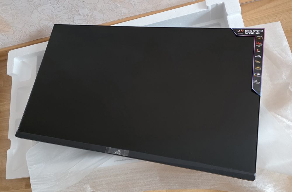 Монитор ASUS ROG Strix XG32UQ 32" 4К