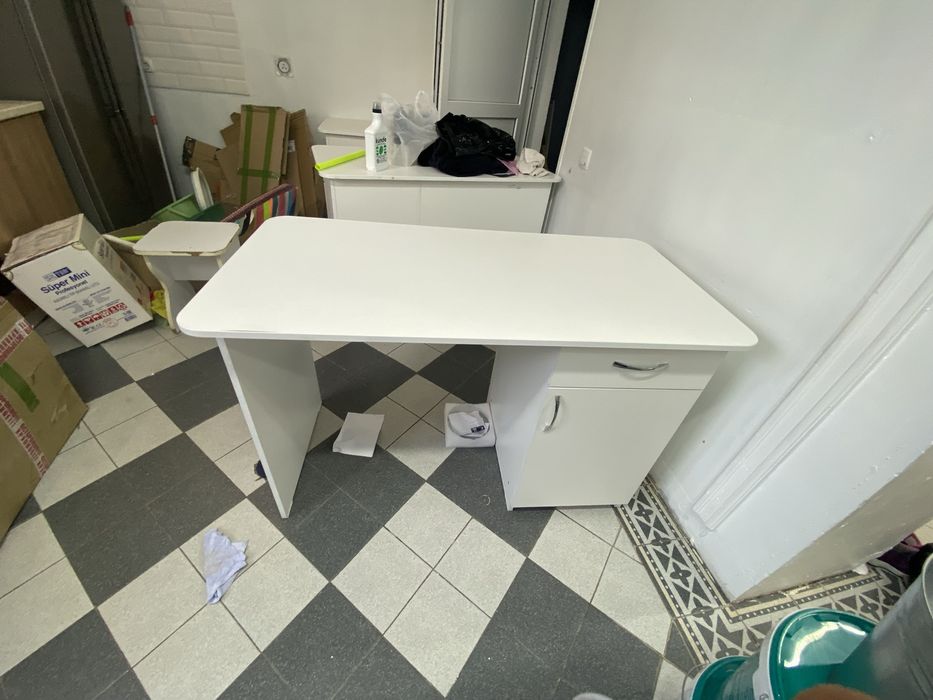 Продам столы(3), в хорошем состоянии