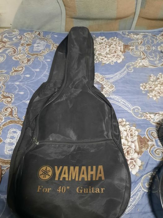 Гитара почти новый