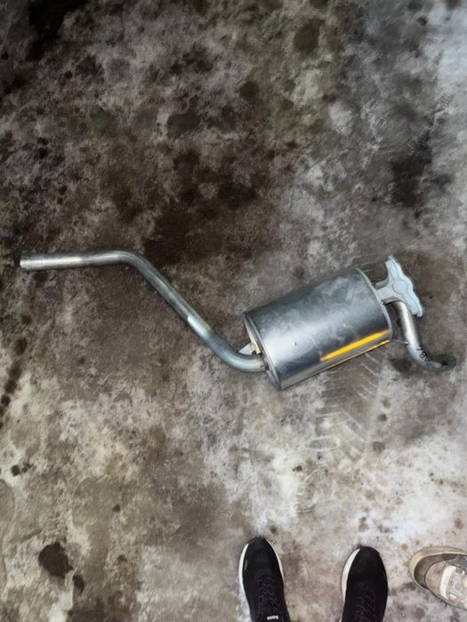 Глушитель на мерседес 190(w201)