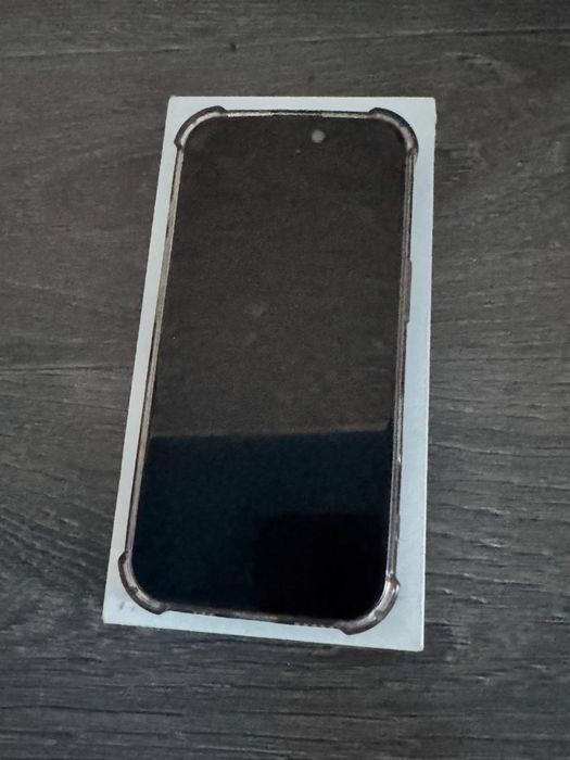 Продам iphone 16 в отличном состояний