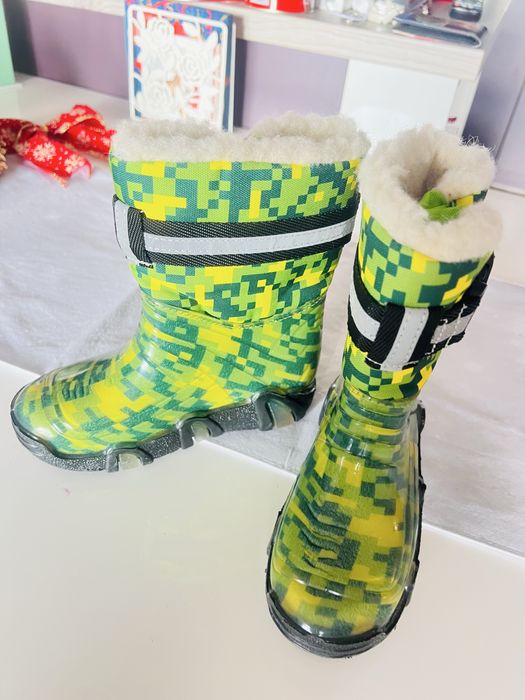 Детски зимни ботуши и апрески