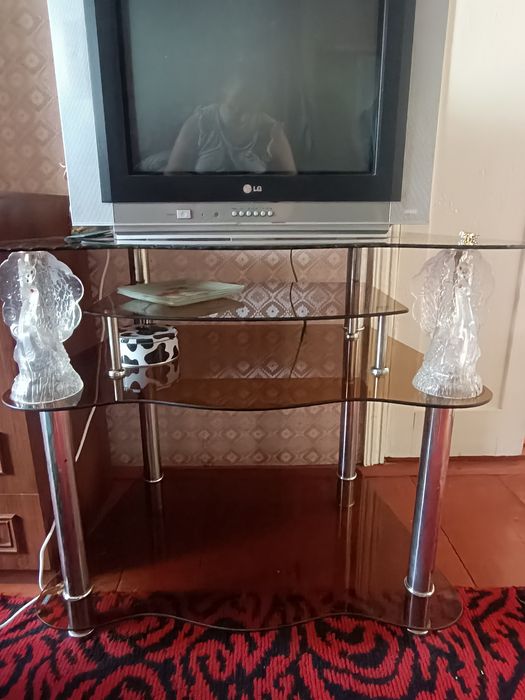 Подставка под телевизор