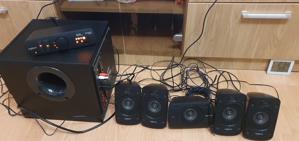 Logitech Z906 5.1