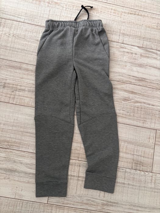 Детско долнище ,,Nike”