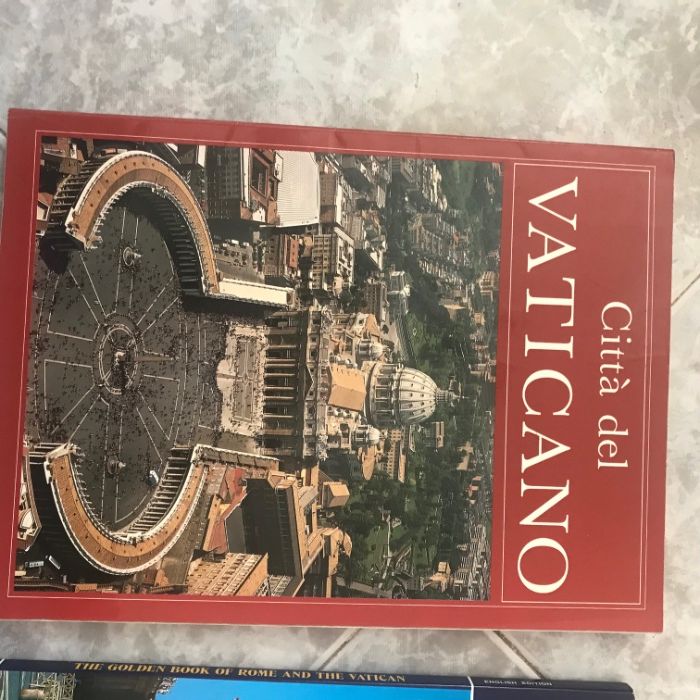 Продавам интересни книги на български, итал. и англ. езици