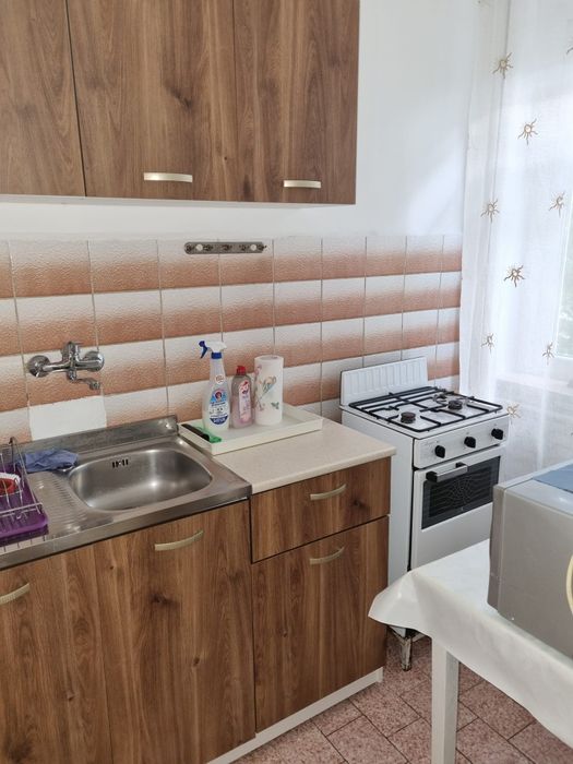 Vand mobila bucătărie +aragaz