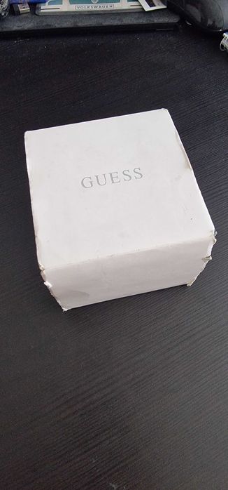 Часовник Guess хронограф