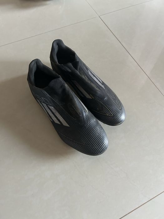 Ghete de fotbal adidas f50 laseless