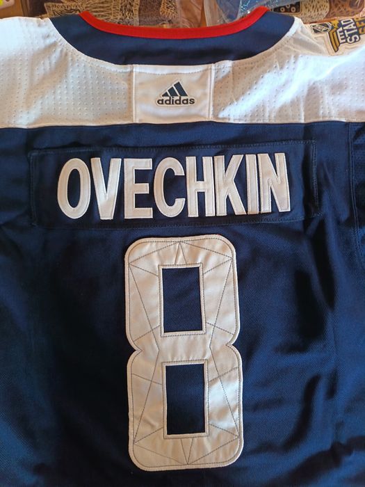 Bluza de hochei cu Aleksandr Ovechkin (disponibila)