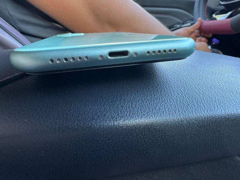 Айфон 11 на 128 Идеал