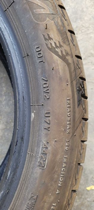 Anvelopa Bridgestone 215 50 R18 vara