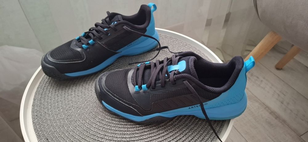 Маратонки, номер 38