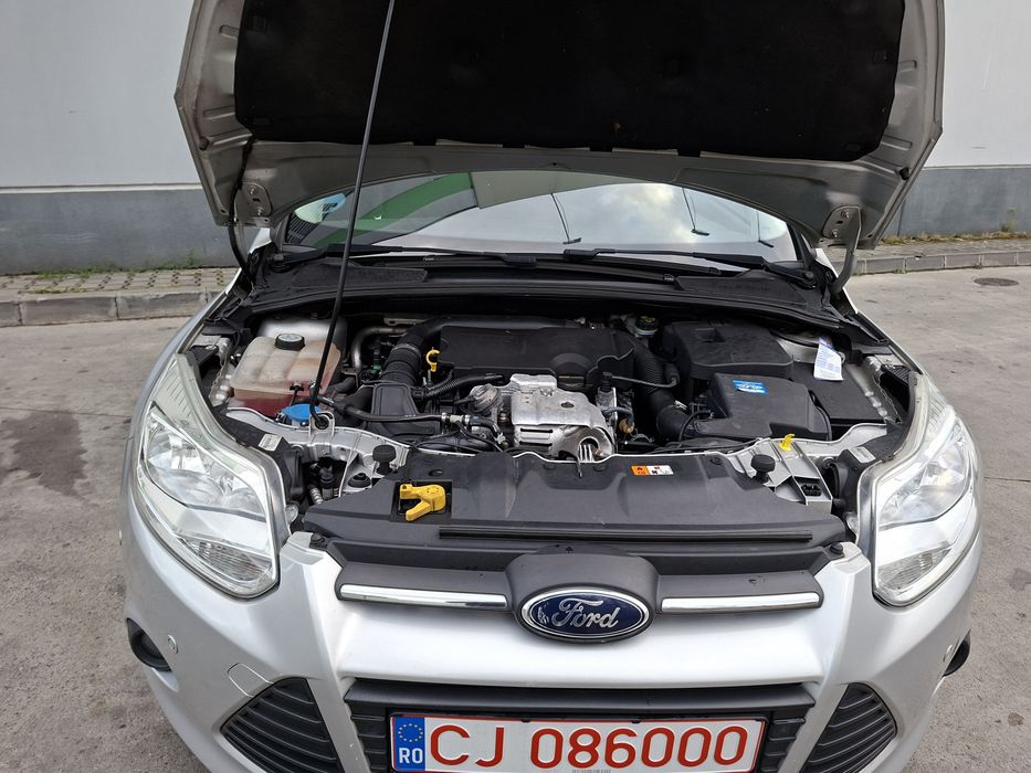 Ford Focus 2013 Benzina Distributie noua/Schimb cu Duster 4x4