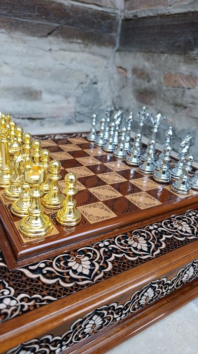 Shaxmat chess Шахматы Yongʻoq daraxtidan yasalgan 40×40 sm