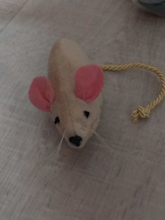 Игрушки мышки для кошек