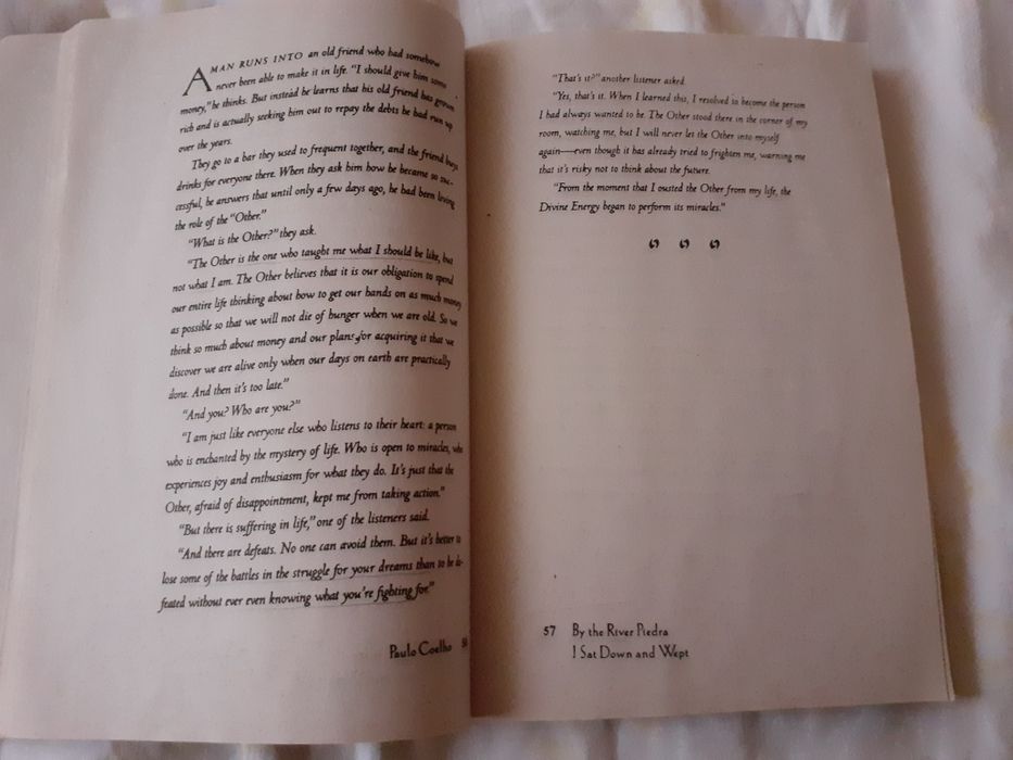 By the River Piedra I Sat Down and Wept de Paulo Coelho

Livrare în: B