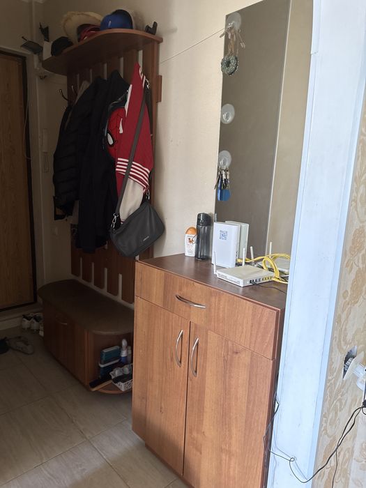 Продам мебель в прихожую