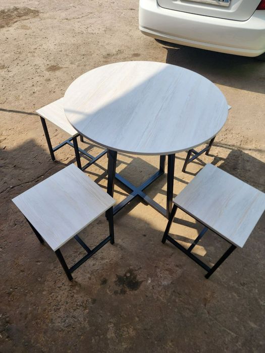 Стол в стиле Лофт