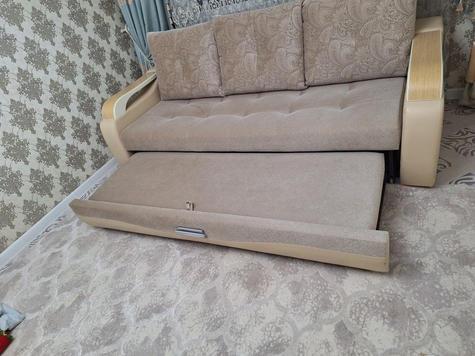 Продам диван большой