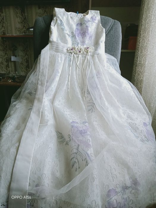 Продам платье на девочку