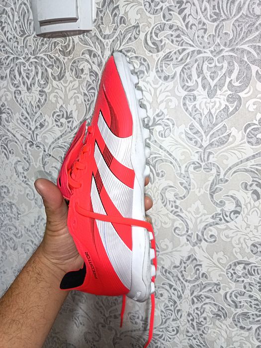 Sarakanojka butsi adidas orginal