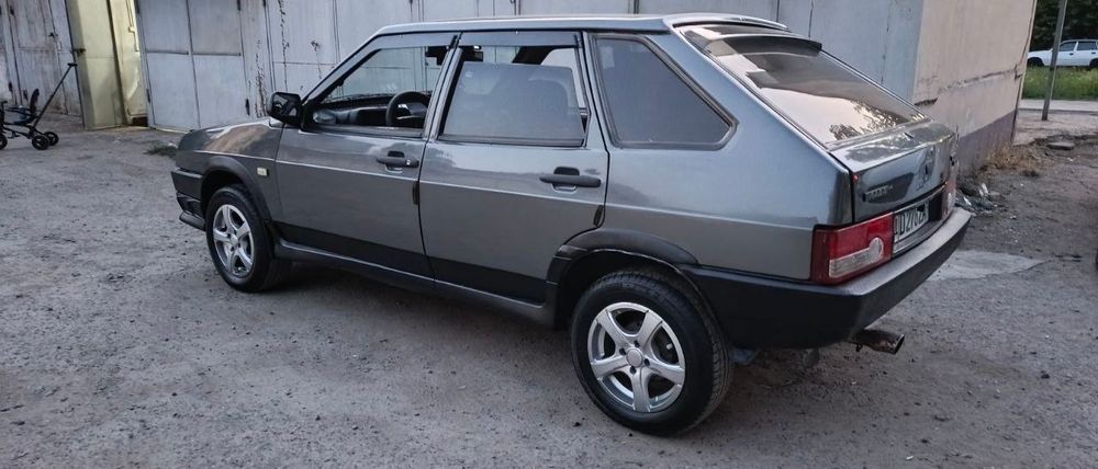 Продам ВАЗ 21093 в хорошем состоянии.