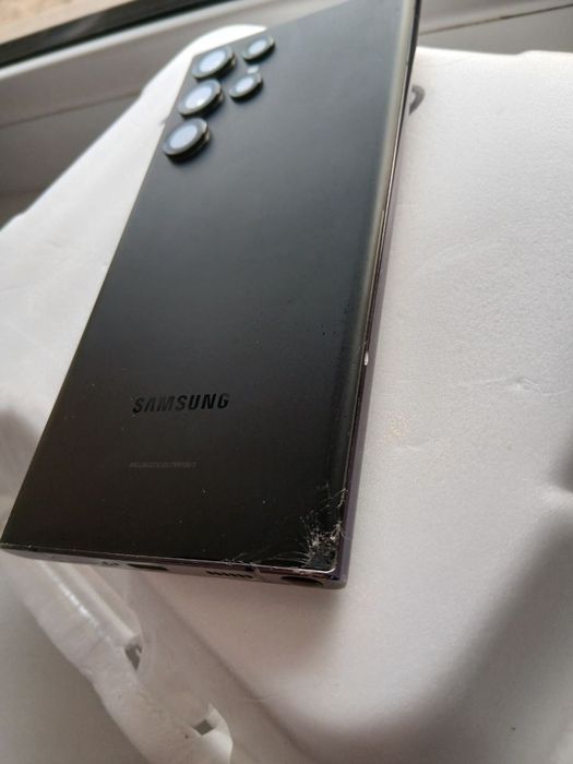 Galaxy s22 ultra 12/256 obmen faqat  s24 ultraga