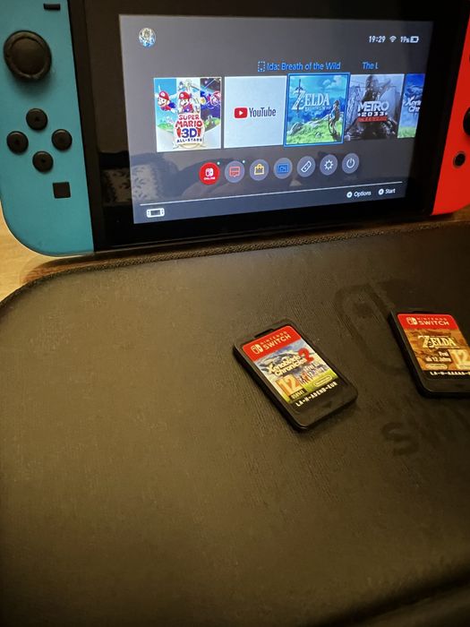 Nintendo Switch + Zelda Breath of the Wild + Mario Collection + Xenoblade Chronicles
