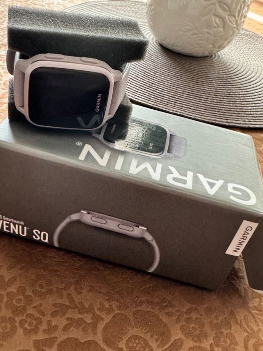 Дамски часовник Garmin venu sq