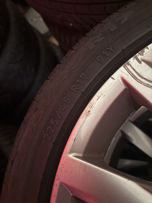 Set roti vara Golf 7 225/45/R17