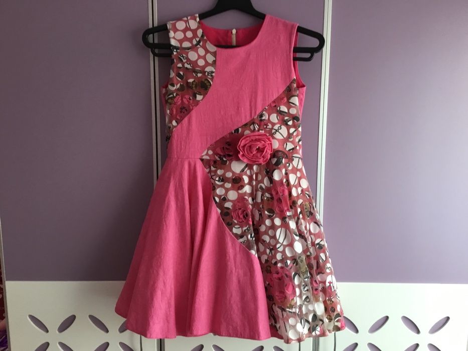 Красива рокля за момиче с болеро.