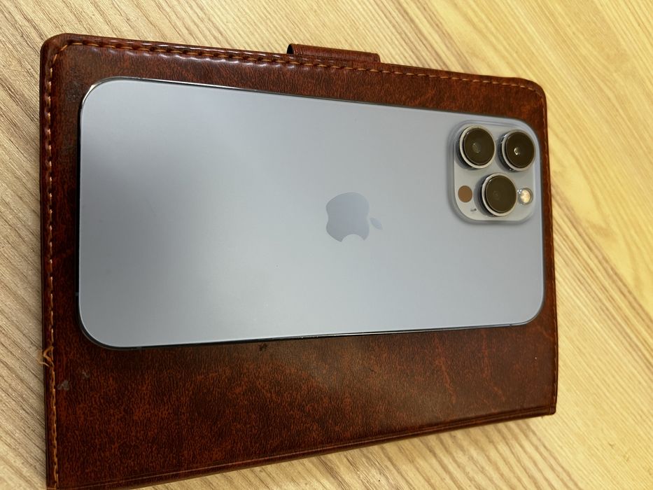 Продам iPhone 13 Pro Max