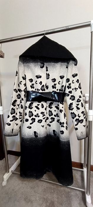 Продам пальто женское