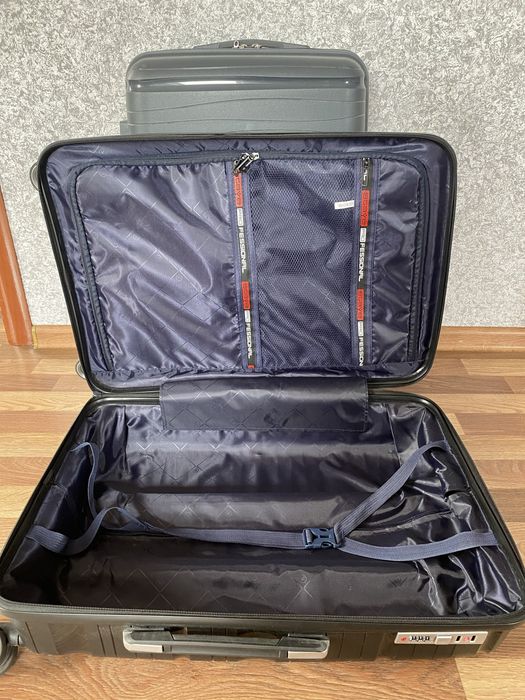 Чемоданы средние