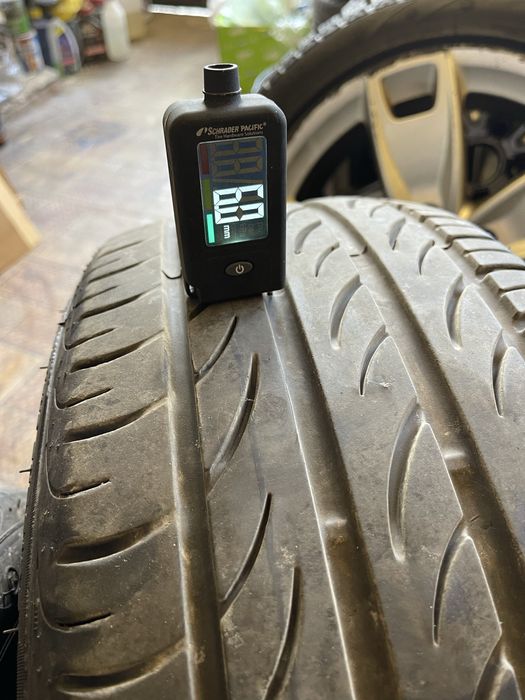 4 бр. 2019 215/40/18 Pirelli PZero Nero