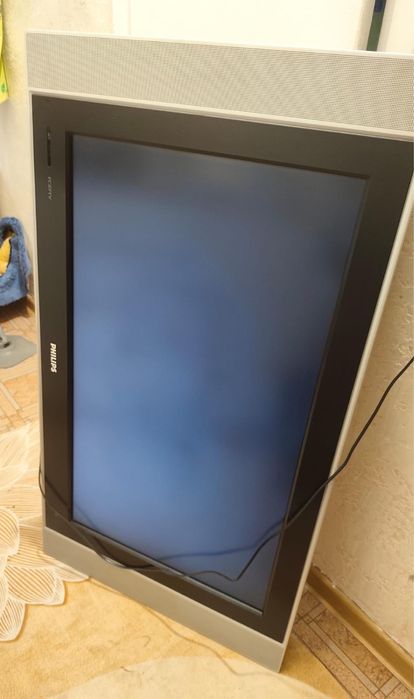Продам телевизор philips