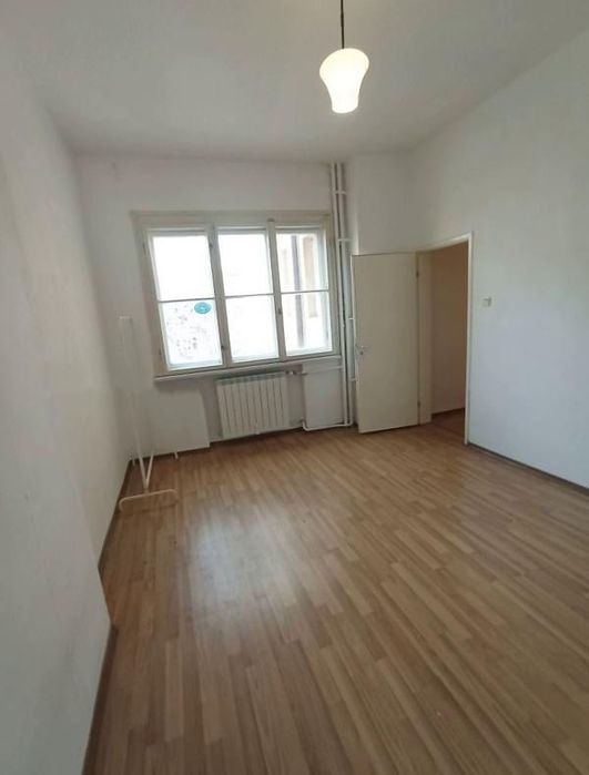 Дава се под наем Тристаен апартамент в София, Център - 100 кв.м за 600 € - Снимка #5