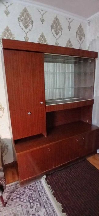 шкаф - сервант, прихожка , трюмо