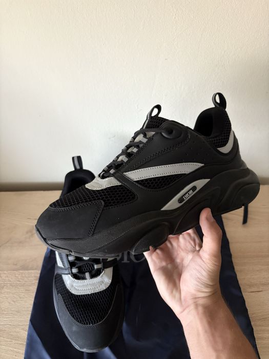 Dior b22