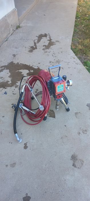 Безвоздушный окрасочный аппарат