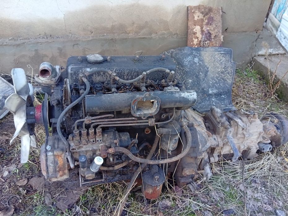 двигатель коробка