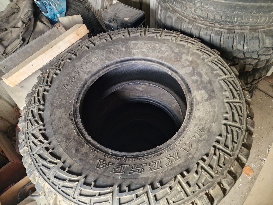 Грязевые шины на 16 . 33 размер