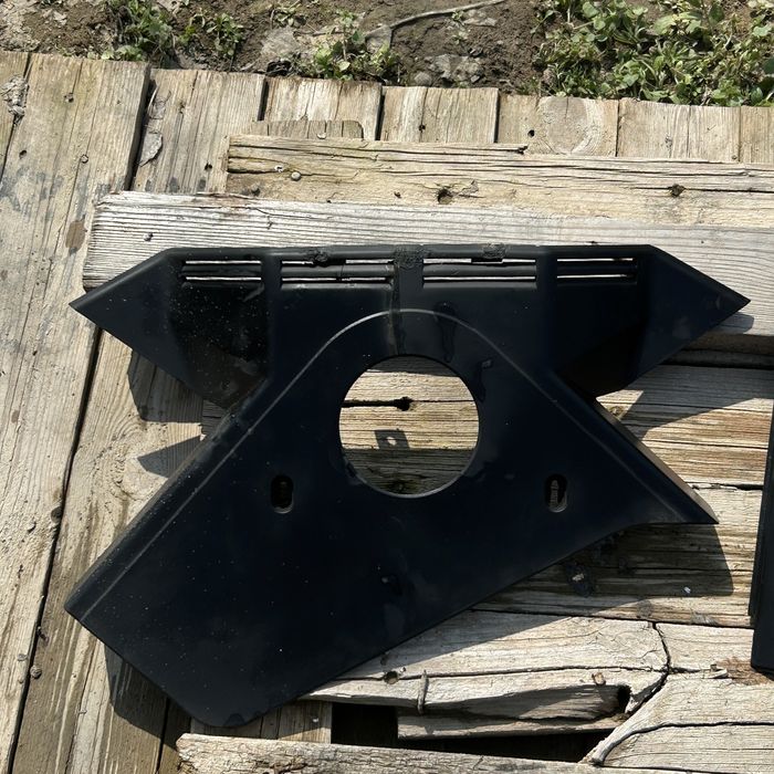 Ауди 2.6 крышка двигатель