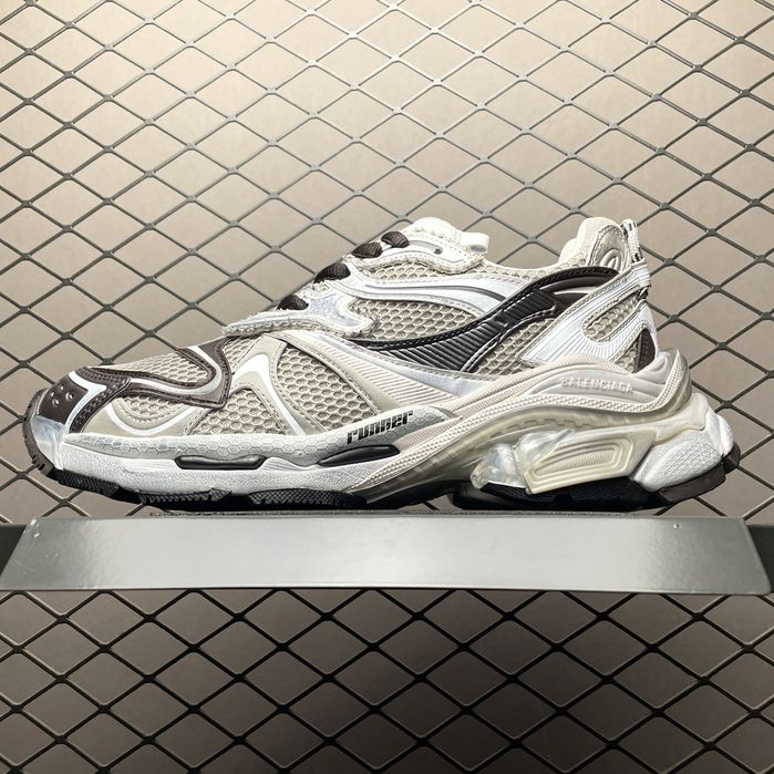 Balenciaga runner