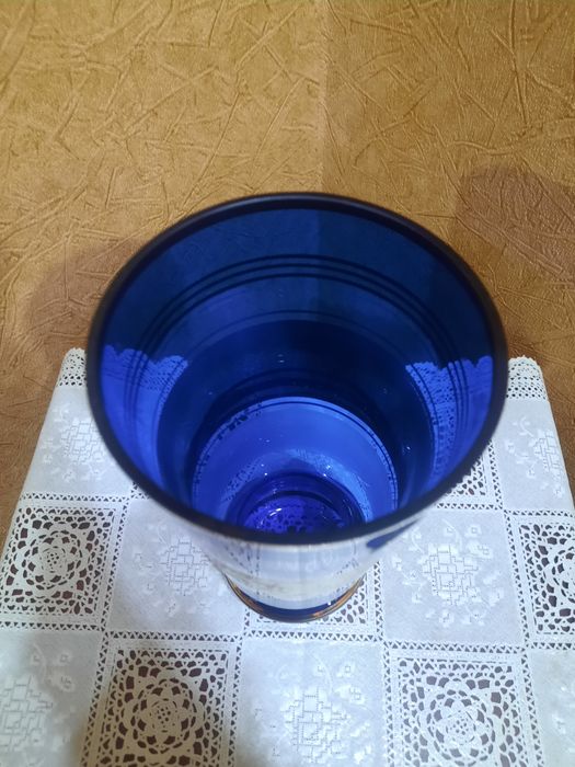 Роскошная кобальтовая ваза, Богемия, Чехословакия. Богатое золочение 2