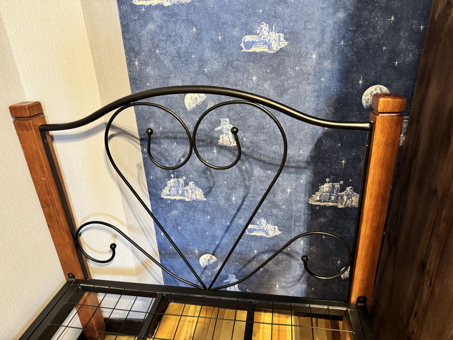 Две односпальные кровати