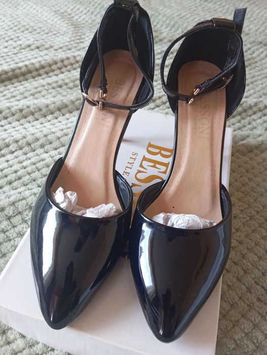 Туфли женские лакированные