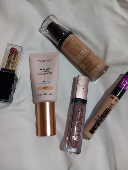 Produse de make-up